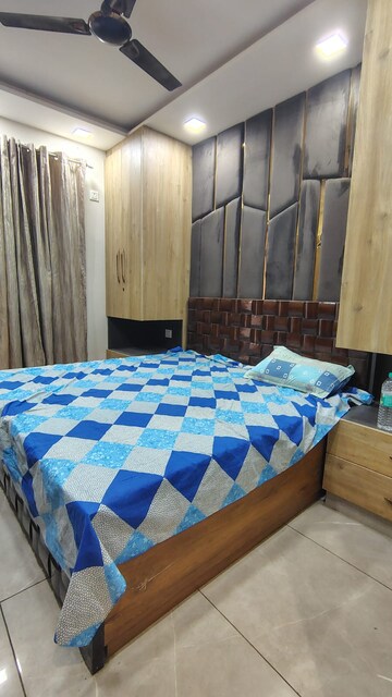 Bedroom in 2 BHK Builder Floor at Dwarka Mor – for Rent
