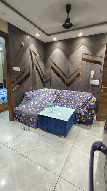 Bedroom in 2 BHK Builder Floor at Dwarka Mor – for Rent