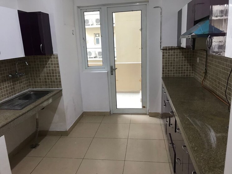 Kitchen, emaar-palm-hills 3 Bedroom 1450 Sq.Ft. Apartment In Sector 77 Gurgaon 9144142