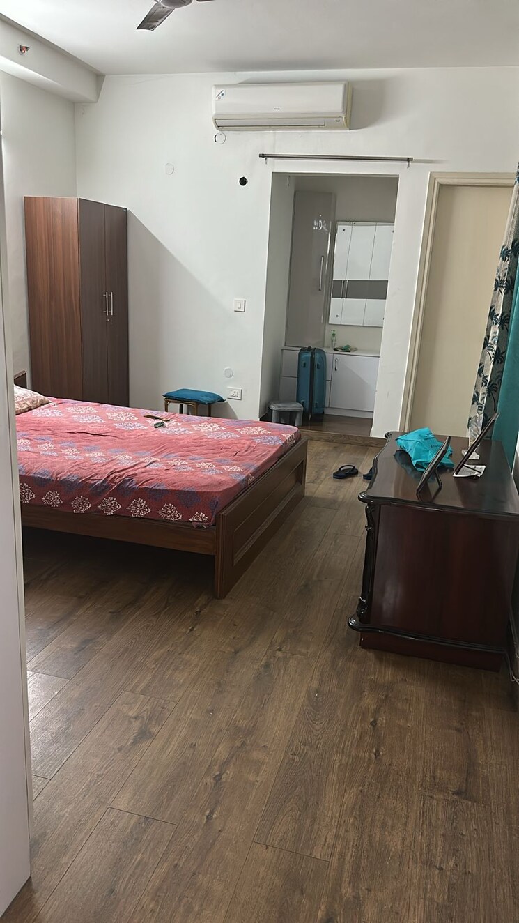 Bedroom, emaar-palm-hills 3 Bedroom 1450 Sq.Ft. Apartment In Sector 77 Gurgaon 9144142