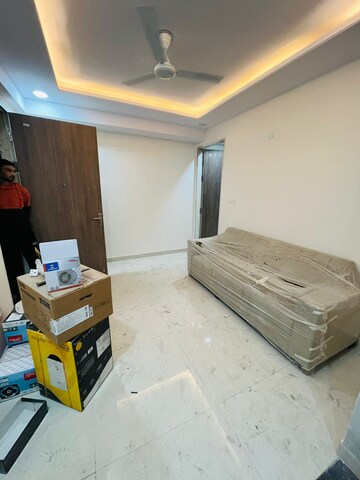 Living Room in 1 BHK Builder Floor at Sector 40 – for Rent
