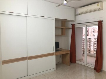 Room in 2 BHK Apartment at Ajnara Grand Heritage, Sector 74 – for Rent