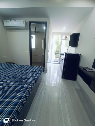 Building Lobby in 1 RK Apartment at Dlf City Phase 3 – for Rent