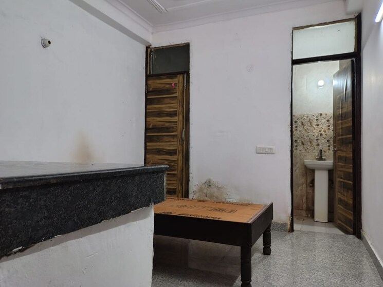 Room, chattarpur 1 RK 300 Sq.Ft. Apartment In Chattarpur Delhi 9144248