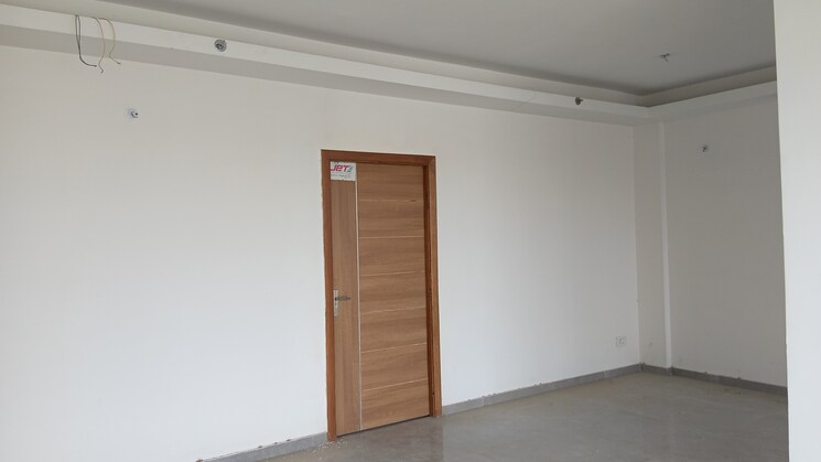 Room, tulip-yellow 3 Bedroom 1704 Sq.Ft. Apartment In Sector 69 Gurgaon 9144340