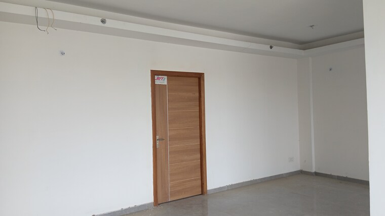 Room, tulip-yellow 3 Bedroom 1704 Sq.Ft. Apartment In Sector 69 Gurgaon 9144340