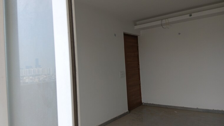 Room, tulip-yellow 3 Bedroom 1704 Sq.Ft. Apartment In Sector 69 Gurgaon 9144340