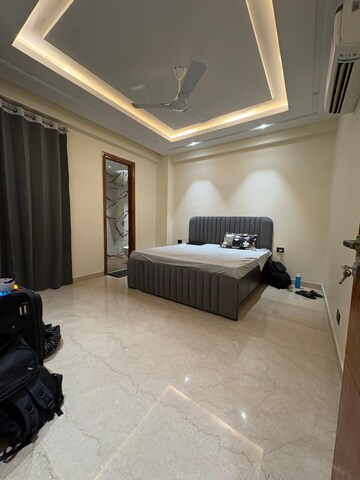 Living Room in 3 BHK Apartment at Emaar MGF Emerald Hills, Sector 65 – for Rent