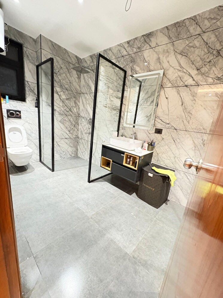 Team Area, emaar-mgf-emerald-hills 3 Bedroom 1500 Sq.Ft. Apartment In Sector 65 Gurgaon 9144285