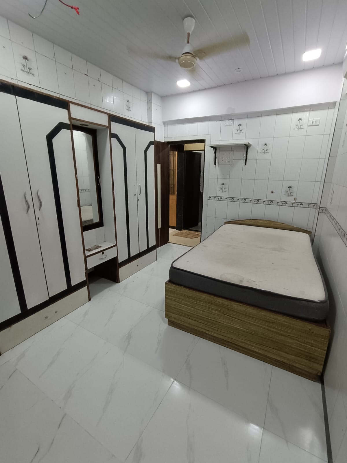 1 BHK + Pooja Room Apartment For Rent in Kopar Khairane