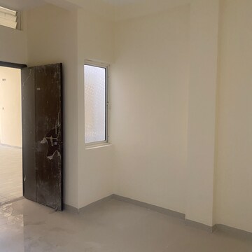 Room in 3 BHK Apartment at Nipania – for Rent