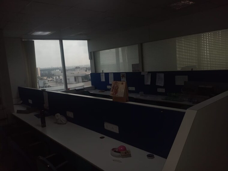 Team Area, andheri west Commercial Office Space 1010 Sq.Ft. In Andheri West Mumbai 9144272