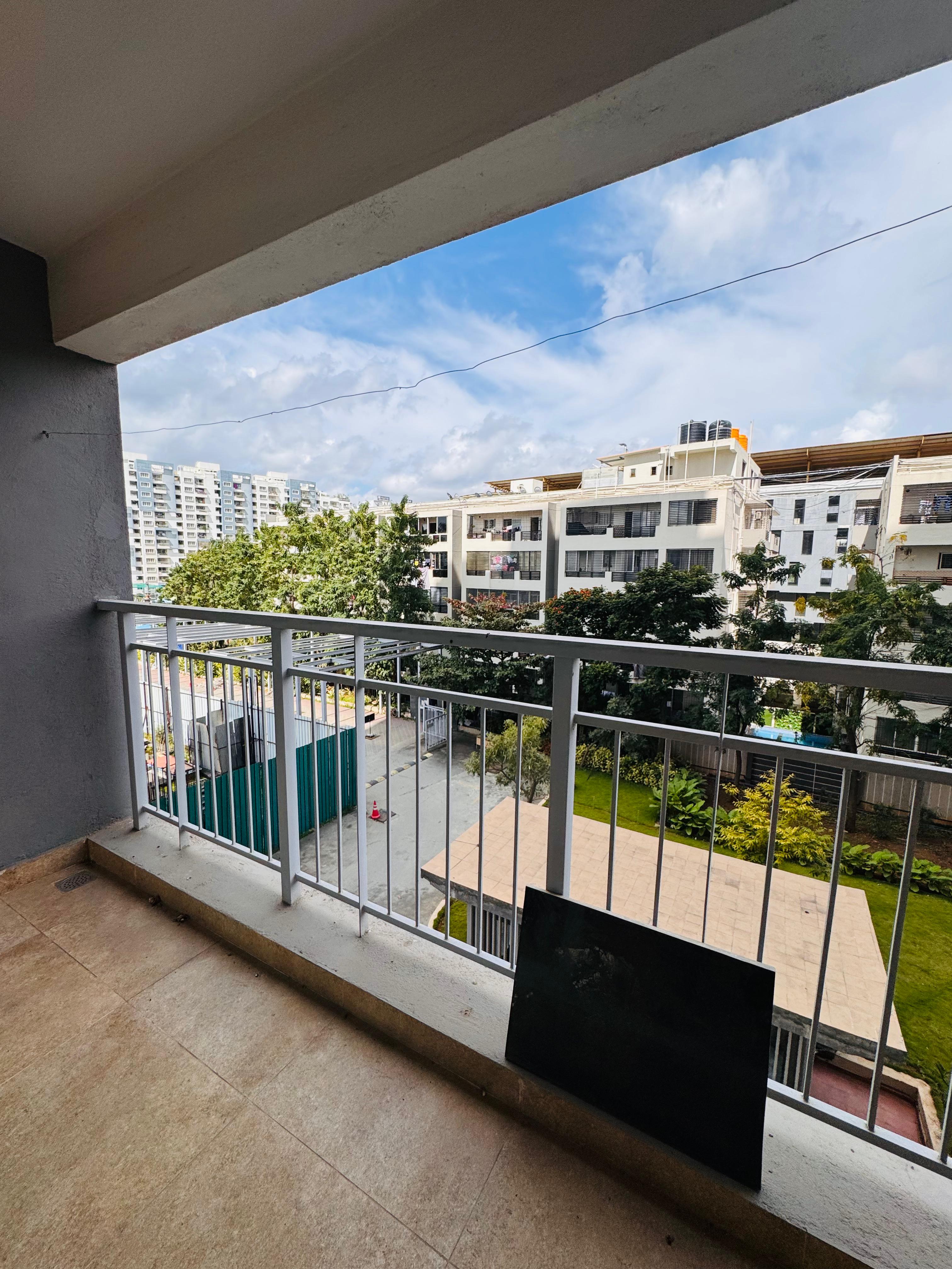 3 BHK Apartment For Rent in SJR Palazza City