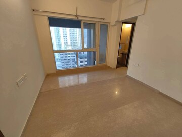 Room in 2 BHK Apartment at Omkar Signet, Malad East – for Rent