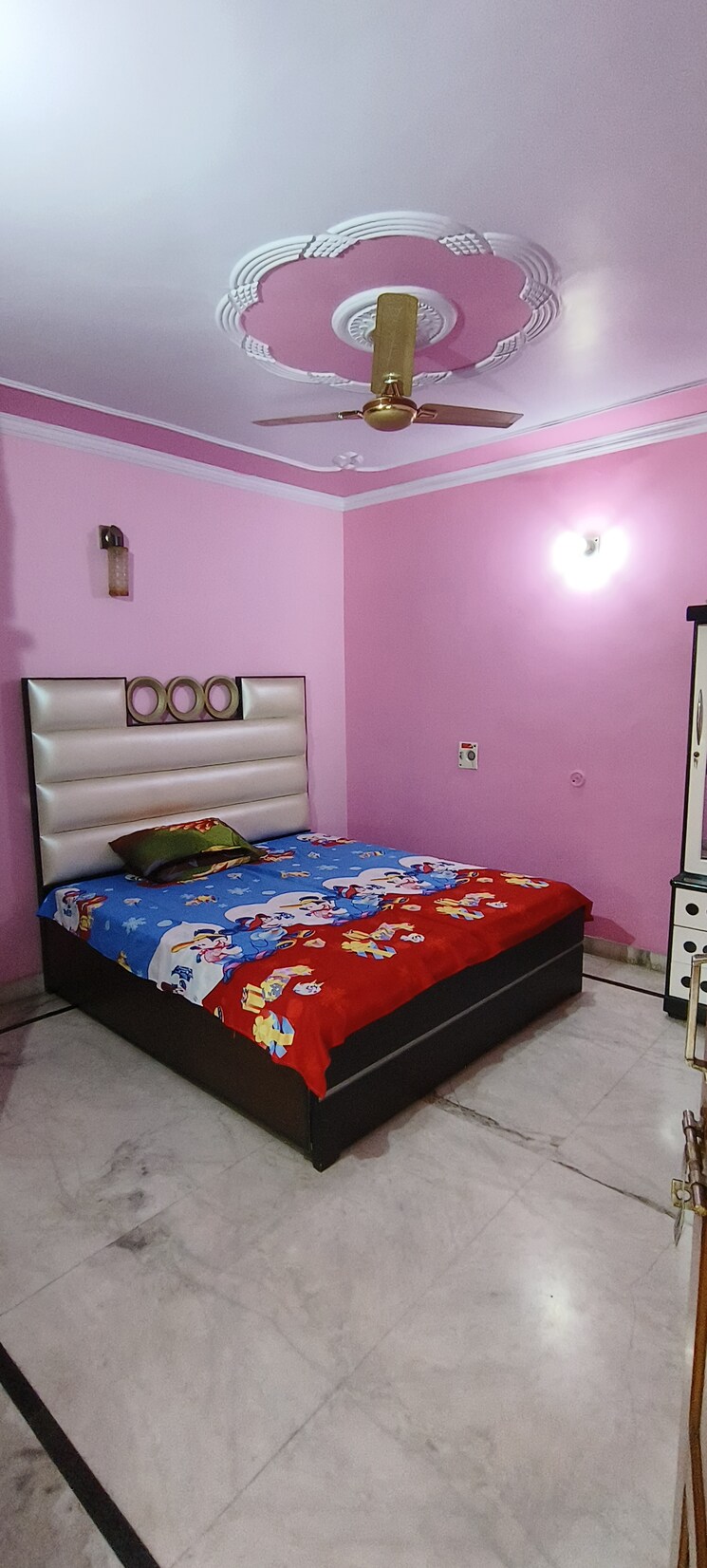 Bedroom, nangla-enclave 6 Bedroom 325 Sq.Yd. Independent House In Sector 51 Faridabad 9144385