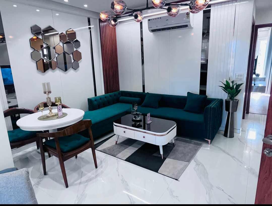 3.5 BHK + Pooja Room,Servant Room,Study Room Builder Floor For Sale in BPTP Amstoria