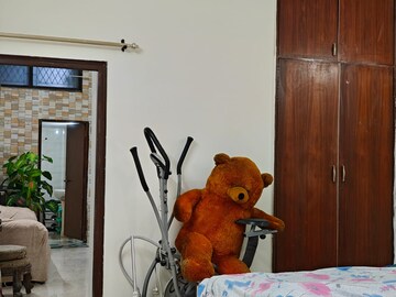 Furnished Amenities in 2 BHK Builder Floor at Greater Kailash I – for Rent