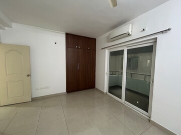Room in 3 BHK Apartment at PWS 7 Hills, Narsingi – for Rent