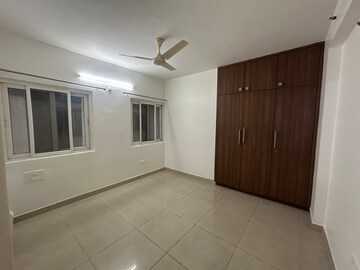 Room in 3 BHK Apartment at PWS 7 Hills, Narsingi – for Rent