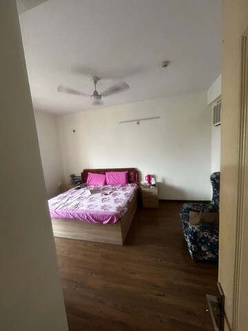 Bedroom in 6+ BHK Independent House at Gomti Nagar – for Rent