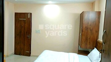 Room in 1 BHK Builder Floor at DLF City Phase III, Sector 24 – for Rent