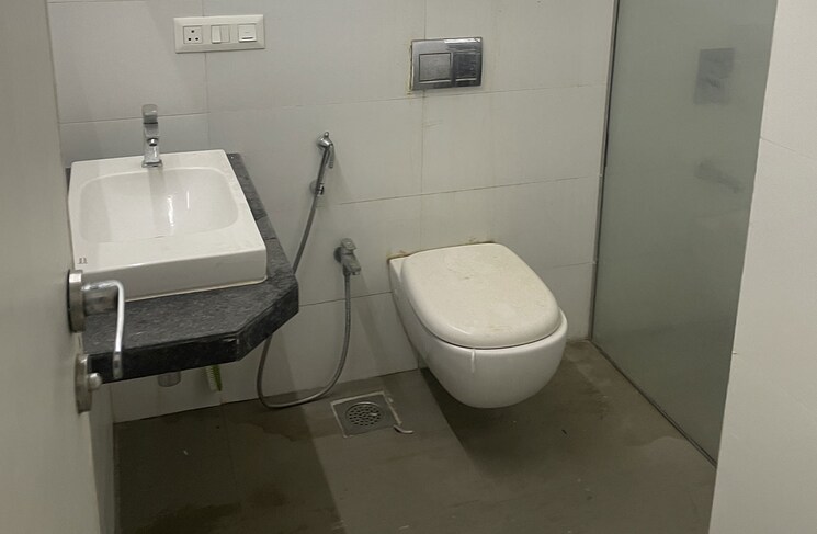 Bathroom, kasarvadavali Pg For Boys In Kasarvadavali 9144544