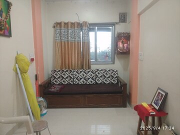 Bedroom in 1 RK Apartment at Prabhat Apartment Prabhadevi, Prabhadevi – for Rent