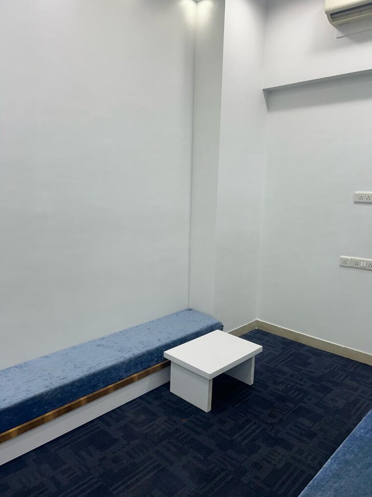 Room, shri-krishna Commercial Office Space 1017 Sq.Ft. In Andheri West Mumbai 9144564