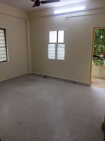 Room in 2 BHK Apartment at Erandavane CHS, Erandwane – for Rent