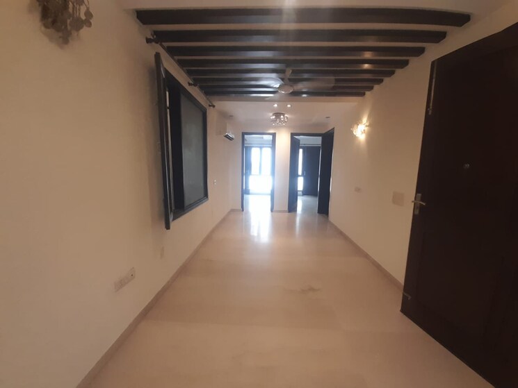 Room, anand niketan 4 Bedroom 400 Sq.Yd. Builder Floor In Anand Niketan Delhi 9144629