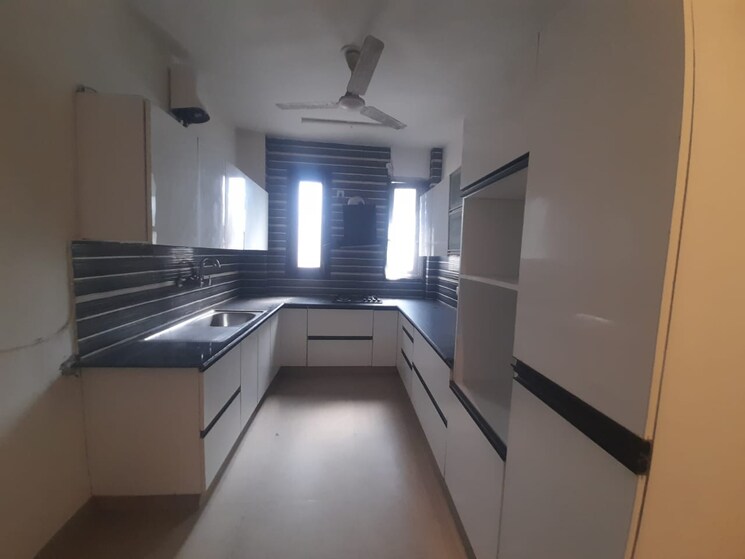 Kitchen, anand niketan 4 Bedroom 400 Sq.Yd. Builder Floor In Anand Niketan Delhi 9144629
