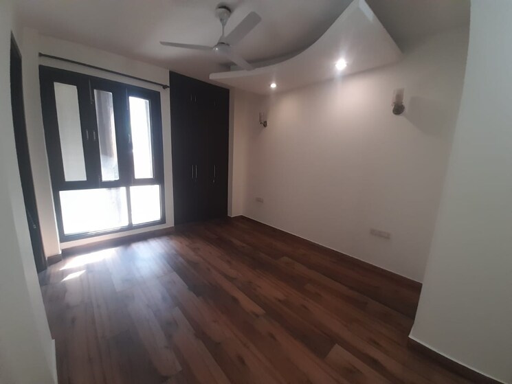 Room, anand niketan 4 Bedroom 400 Sq.Yd. Builder Floor In Anand Niketan Delhi 9144629