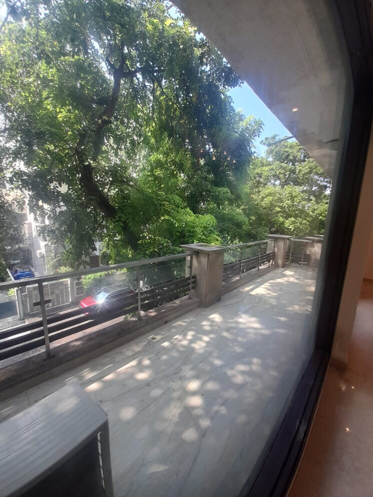 Balcony, anand niketan 4 Bedroom 400 Sq.Yd. Builder Floor In Anand Niketan Delhi 9144629