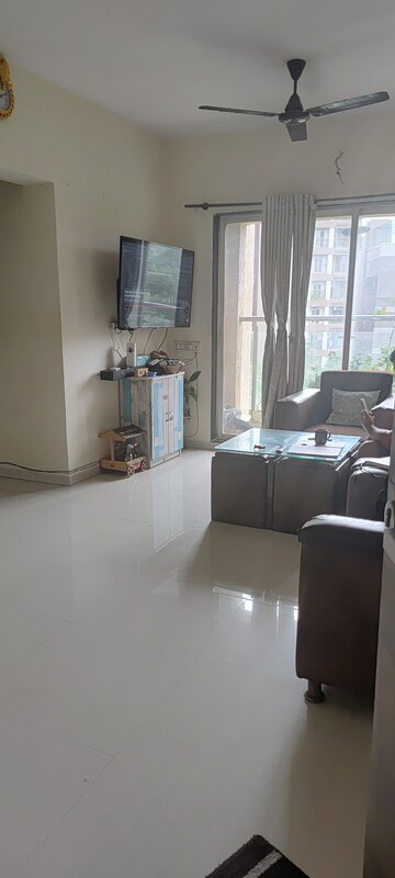 Furnished Amenities in 2 BHK Apartment at Squarefeet Ace Square, Ghodbunder Road – for Rent