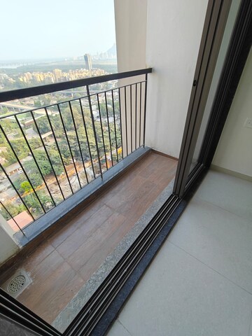 2 BHK Apartment For Rent in Runwal Eirene, Balkum Pada