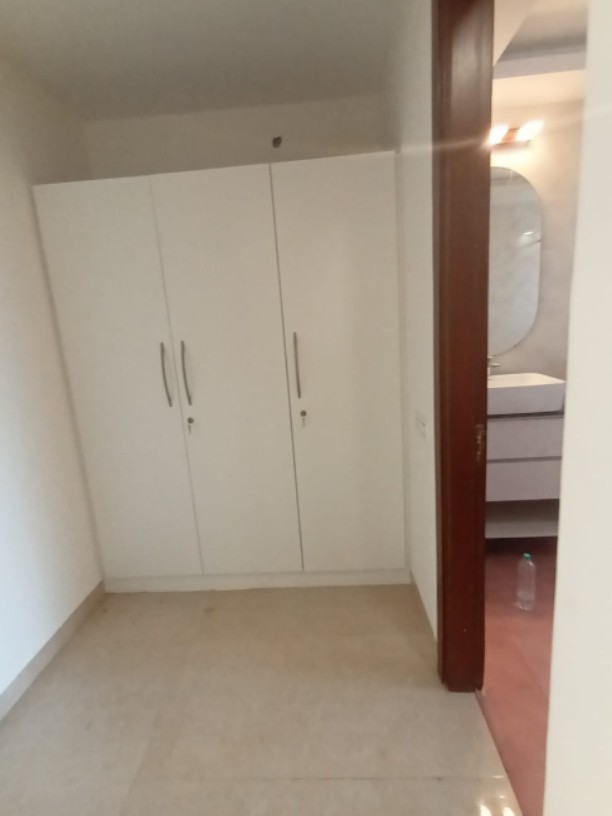 4 BHK + Pooja Room,Servant Room Builder Floor For Rent in Eros Rosewood City