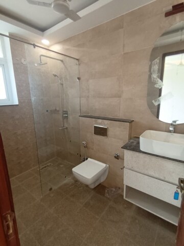 Bathroom in 4 BHK Builder Floor at Eros Rosewood City, Sector 49 – for Rent
