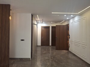 Building Lobby in 4 BHK Builder Floor at Suncity – for Sale