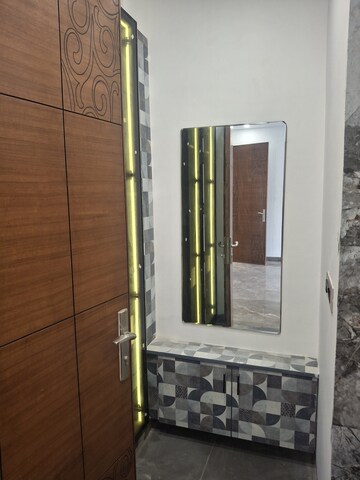 Furnished Amenities in 4 BHK Builder Floor at Suncity – for Sale
