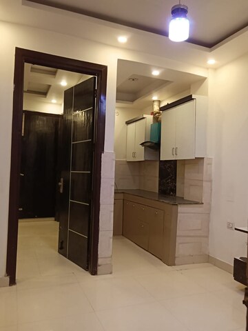 Master Bedroom in 1 BHK Builder Floor at Dwarka Mor – for Rent