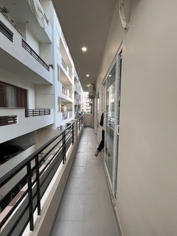 Staircase in 2 BHK Builder Floor at Sector 43 – for Rent