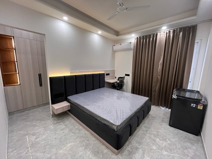 Bedroom, sector 43 2 Bedroom 1345 Sq.Ft. Builder Floor In Sector 43 Gurgaon 9144681