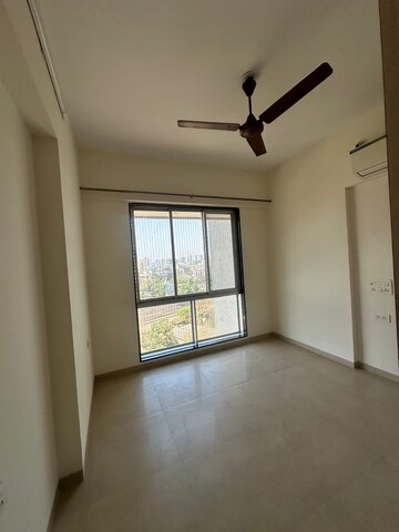 Room in 3 BHK Apartment at Divine Aspen Garden, Goregaon East – for Rent