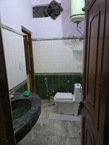 Master Bedroom in 1 BHK Builder Floor at Kalkaji – for Rent