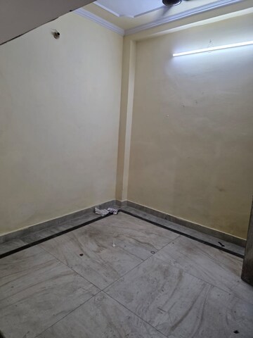 Room in 1 BHK Builder Floor at Kalkaji – for Rent