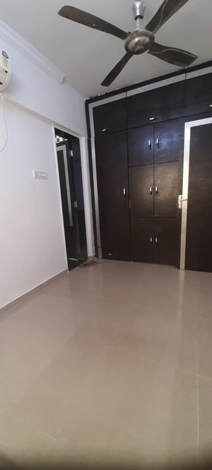 1 BHK Apartment For Sale in Kandivali West