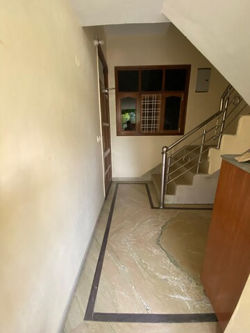 Staircase in 2 BHK Builder Floor at Sector 46 – for Rent