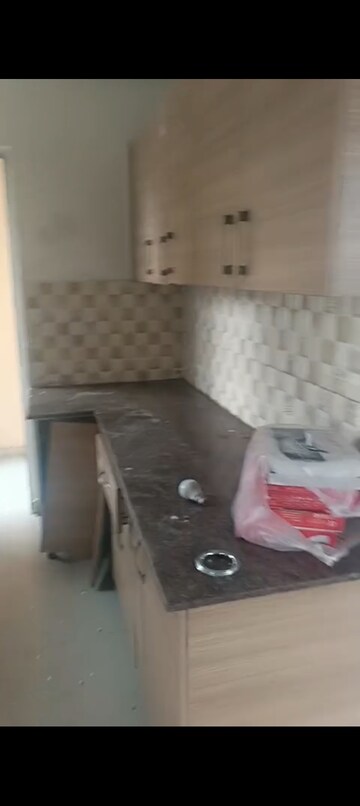 Bathroom in 3.5 BHK Apartment at Gaur City 5th Avenue, Sector 4 Greater Noida – for Rent