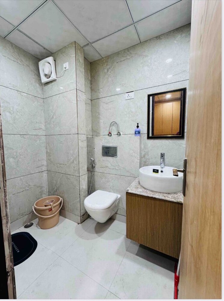 Bathroom, kaveri-city-center 1 RK 490 Sq.Ft. Apartment In Delta I Greater Noida Greater Noida 9144758