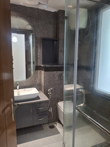 Kitchen in 4 BHK Builder Floor at Suncity – for Sale